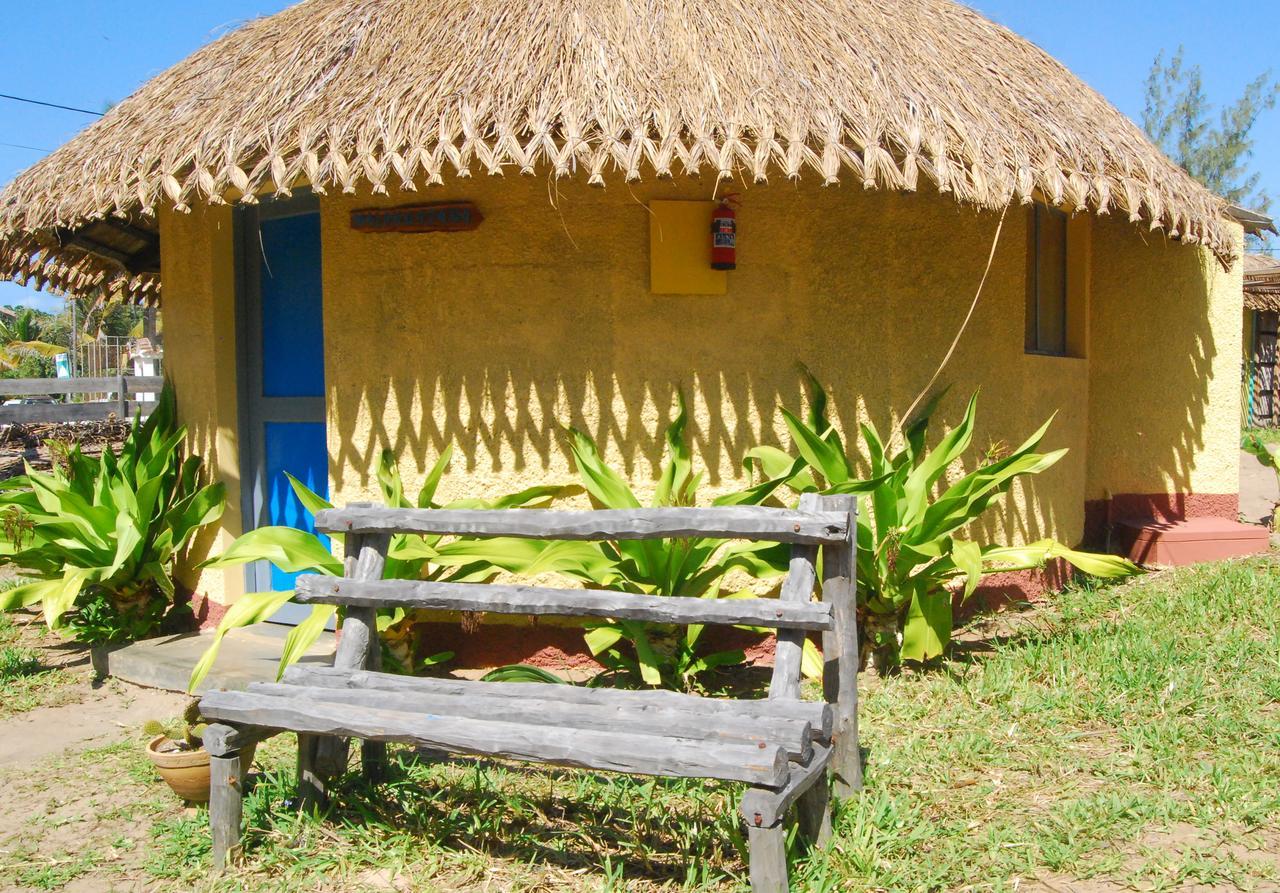 Pariango Beach Motel Praia do Praia do Tofo Exterior foto